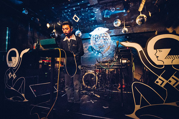 DJ STYLISH a.k.a 鎮座DOPENESS